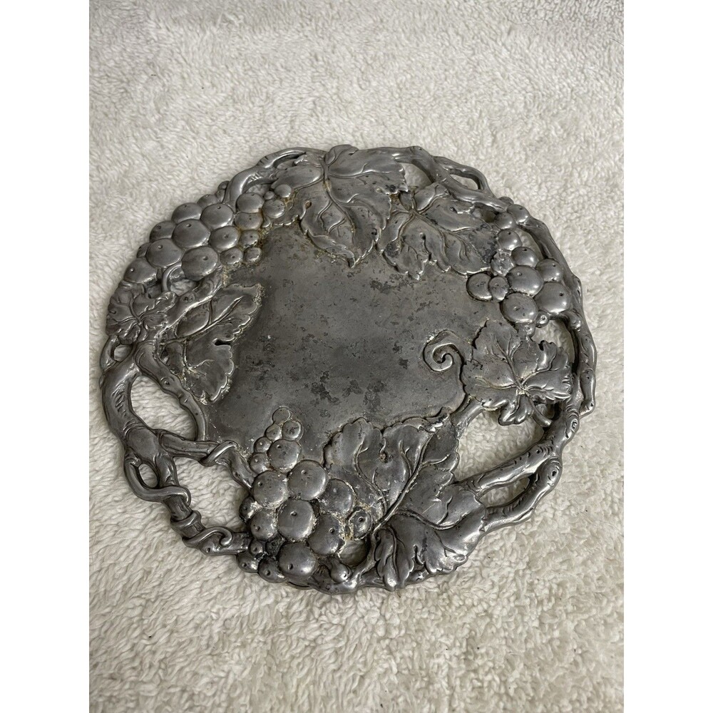 Vintage Arthur Court 2000 Grape Leaves Trivet / Wall Hanging 8 "  Diameter